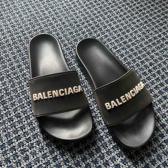 Balenciaga slides - Picture 1 of 3